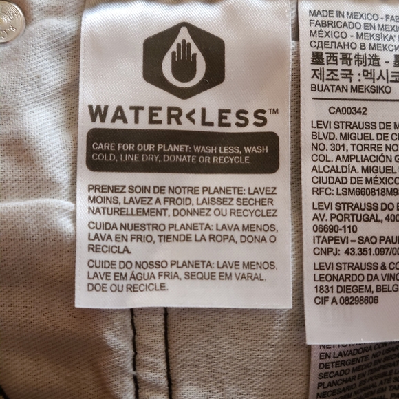 Red tab/ Blank Tab Levi's Mens 502 Black Taper Jeans 36x30 With Tags casual - Picture 14 of 16